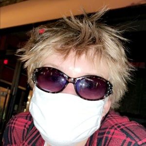 Meet your Posher, Adam